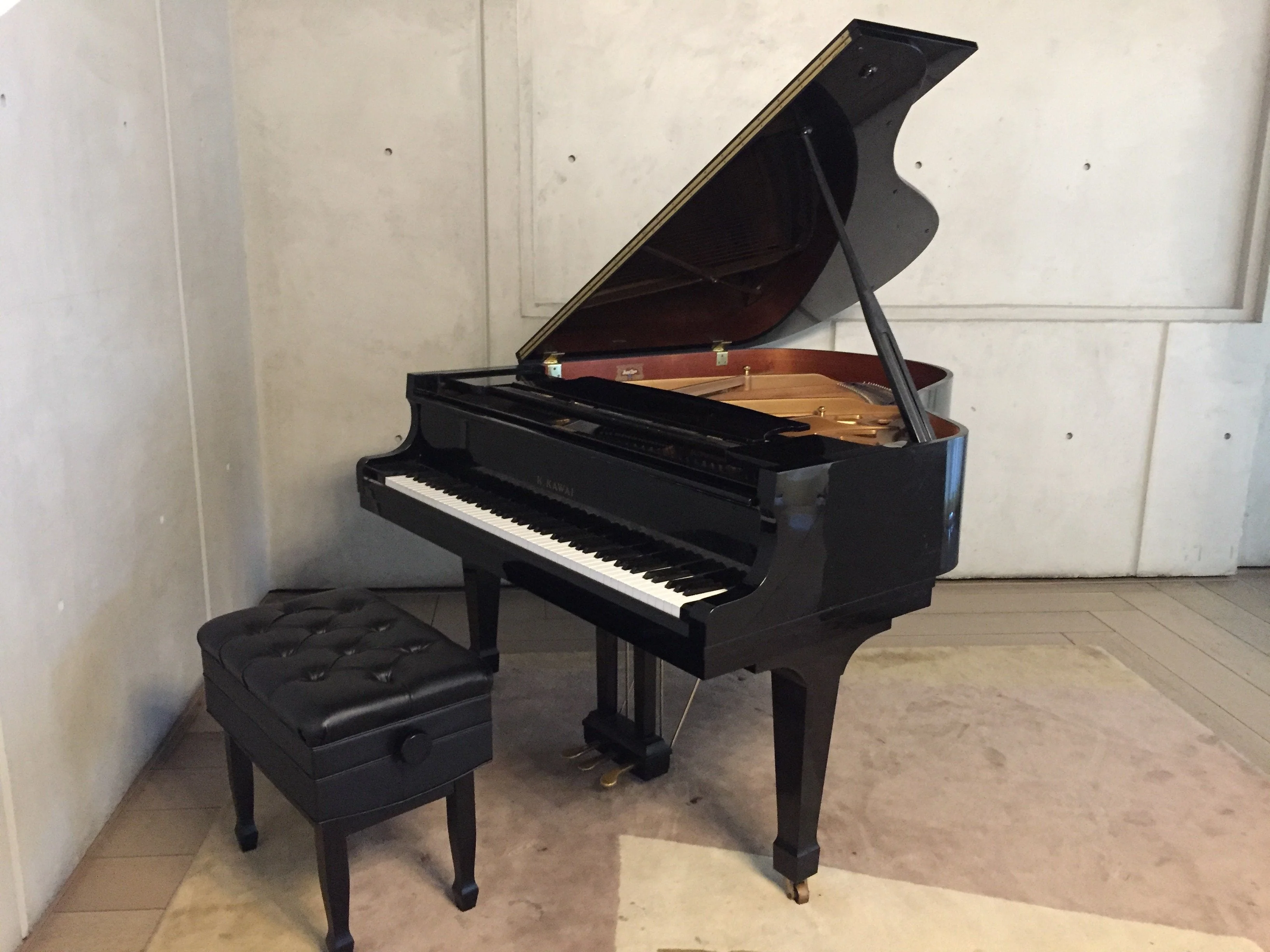 Kawai Grand Piano KG-2D | High Gloss Ebony - Image 2
